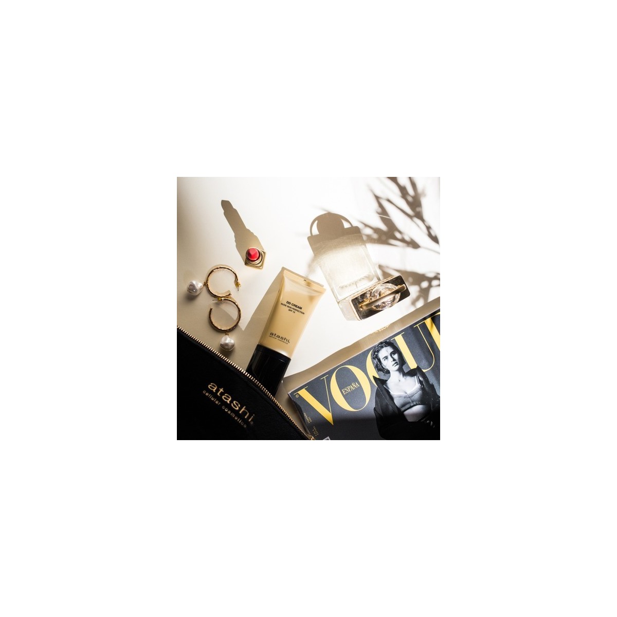 ATASHI CELLULAR COSMETICS Nº 1  DD CREAM NUDE...