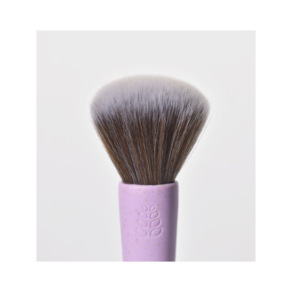 BROCHA DE MAQUILLAJE EN POLVO PELO SINTETICO...